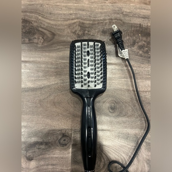 Hair Straightener/brush - Picture 4 of 8